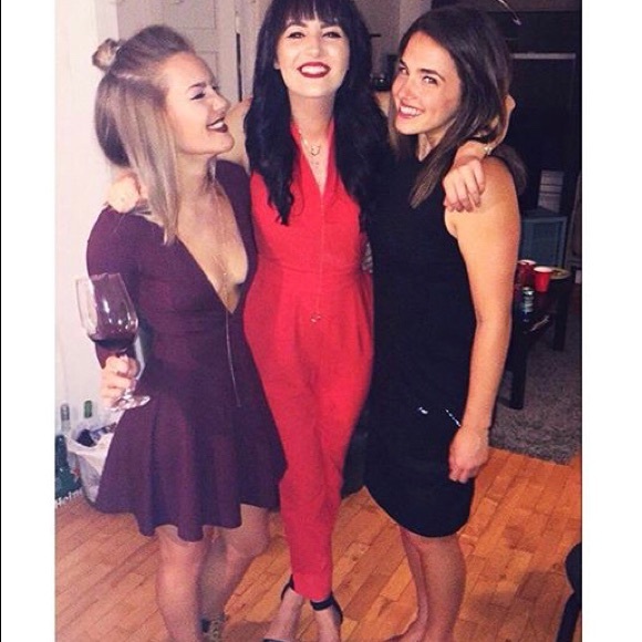 🔮Deep V Dress🔮 - Picture 3 of 4